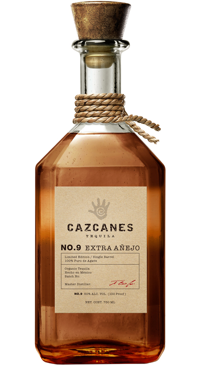 Cazcanes No. 9 Extra Añejo, the bottle reviewed