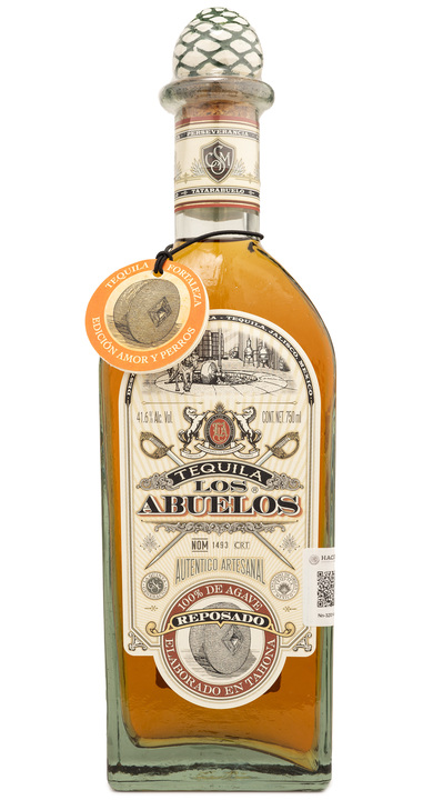 Los Abuelos Reposado (Lote 114-R) Amor Y Perros, the bottle reviewed