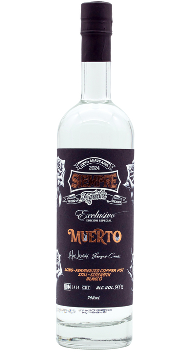 Siempre Tequila Exclusivo Edición Especial Muerto, the bottle reviewed