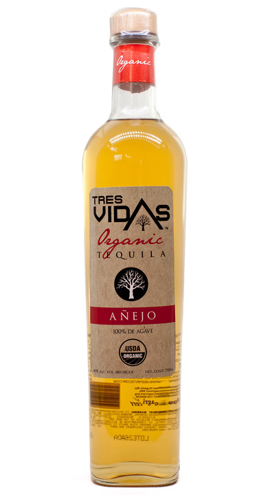 Tres Vidas Organic Tequila Añejo, the bottle reviewed