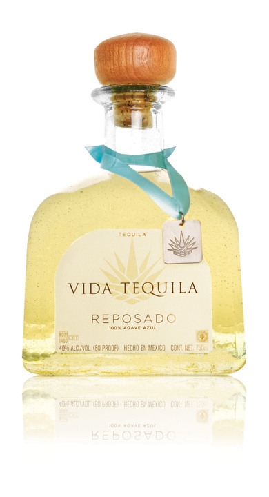 Vida Tequila Reposado, the bottle reviewed